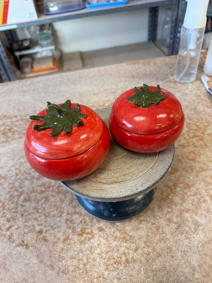 Tomato jar
